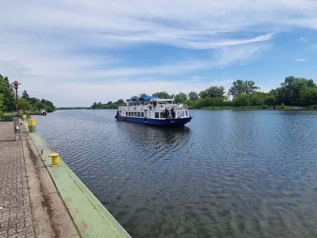 Discovering the Lower Oder Valley from the water